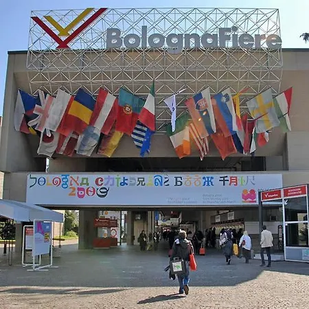 Eleganza Di Lusso Tra Fiera E Stazione, Dadobo